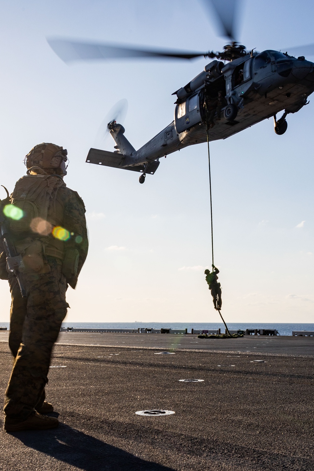 31st MEU | MRF conducts Fast Rope Sustainment