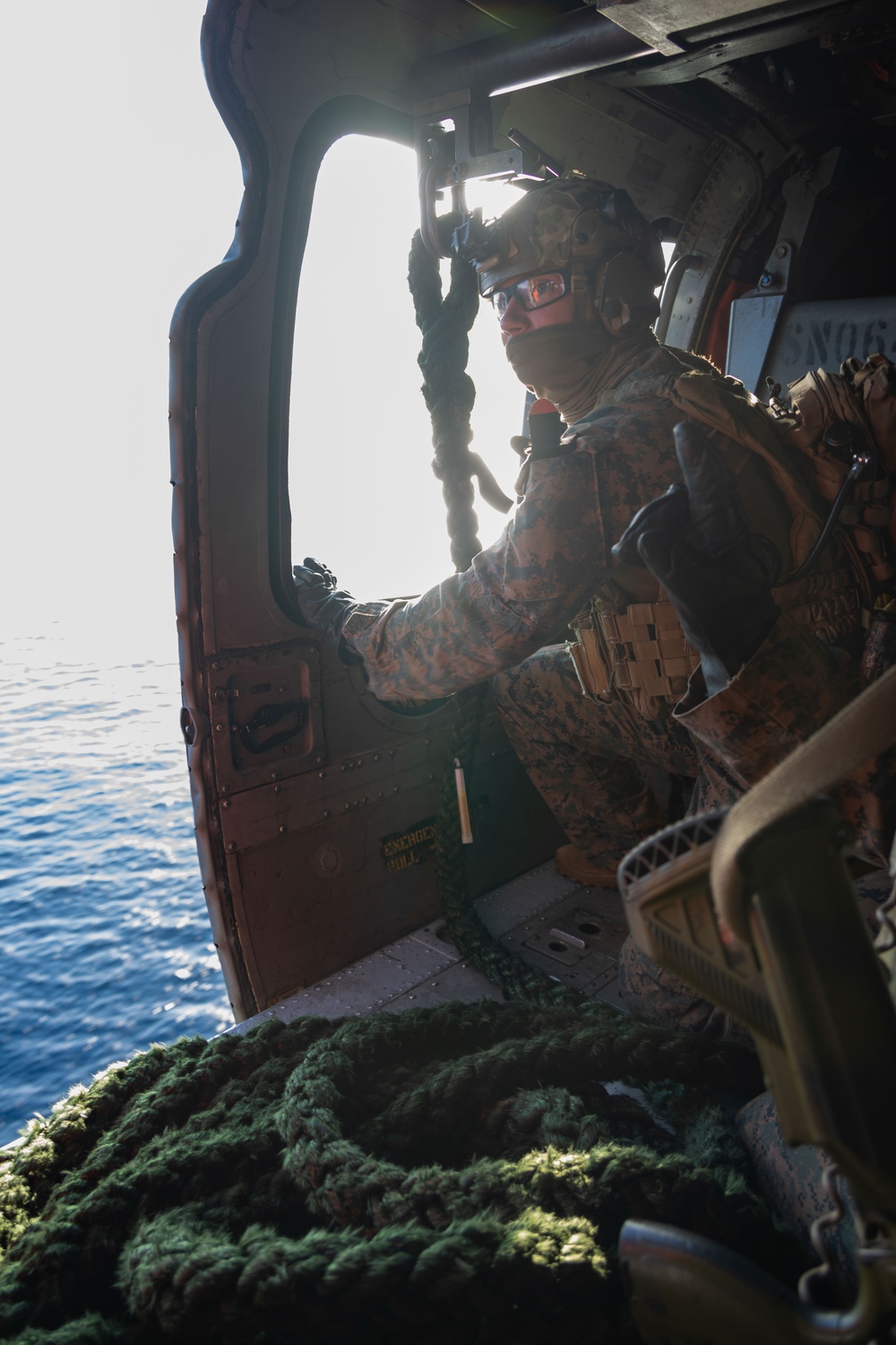 31st MEU | MRF conducts Fast Rope Sustainment