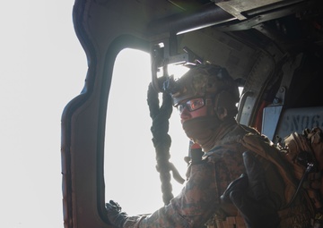 31st MEU | MRF conducts Fast Rope Sustainment