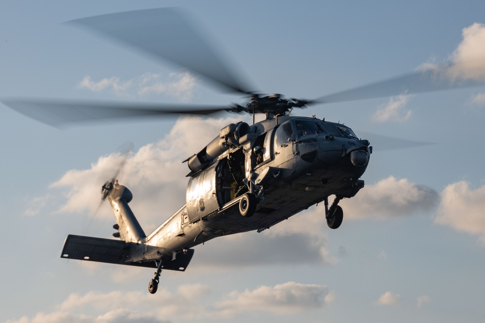 31st MEU | MRF conducts Fast Rope Sustainment