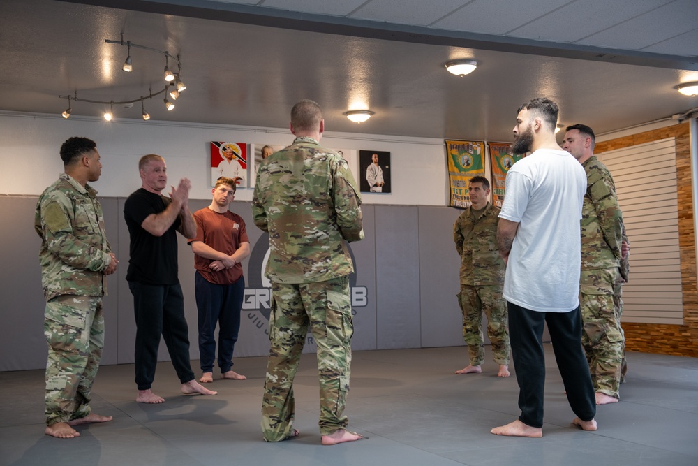 Washington National Guard Officer Candidates gain grappling skills in Phase II of OCS