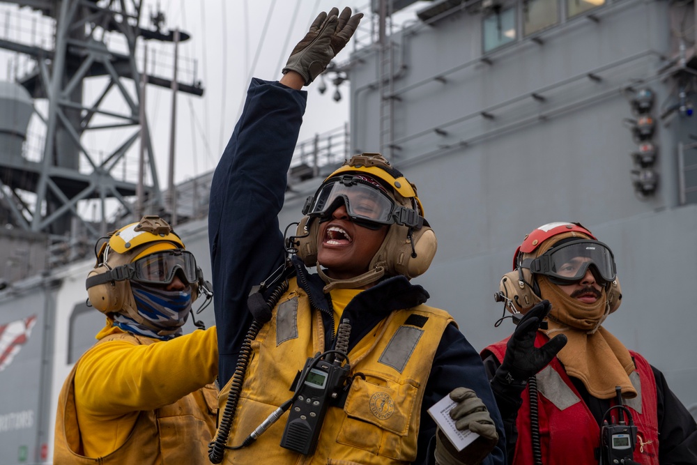 Flight Deck Firefighting Drill abaord USS America (LHA 6)