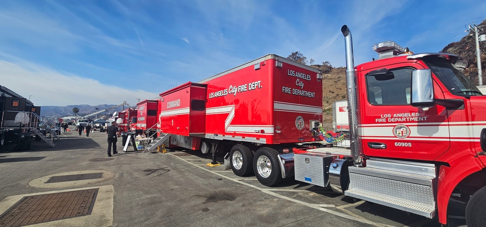 Los Angeles City Firefighter Trailers In the Pacific Palisades