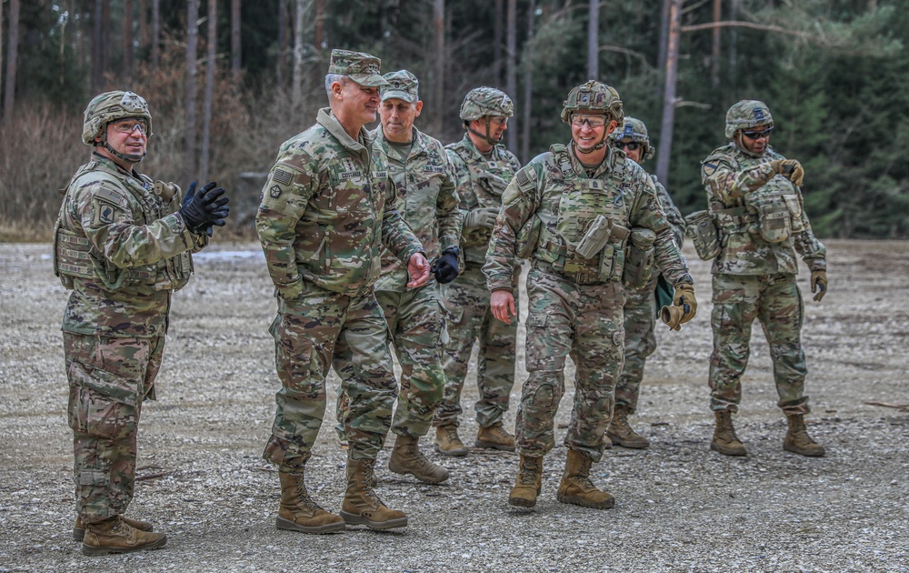 Lt. Gen. Charles David Costanza Visits 41st FAB Soldiers During Live Fire Exercise Evaluation