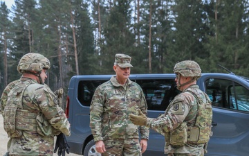 Lt. Gen. Charles David Costanza Visits 41st FAB Soldiers During Live Fire Exercise Evaluation