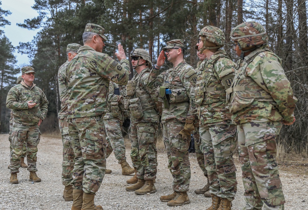 Lt. Gen. Charles David Costanza Visits 41st FAB Soldiers During Live Fire Exercise Evaluation