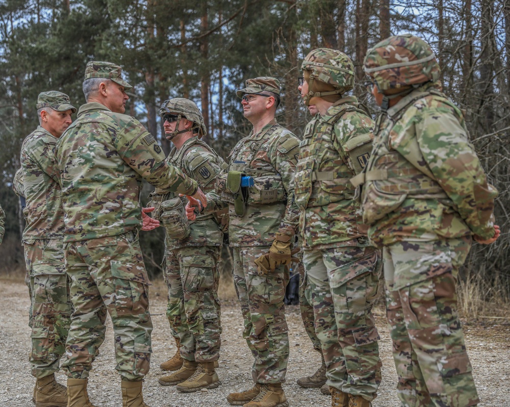 Lt. Gen. Charles David Costanza Visits 41st FAB Soldiers During Live Fire Exercise Evaluation