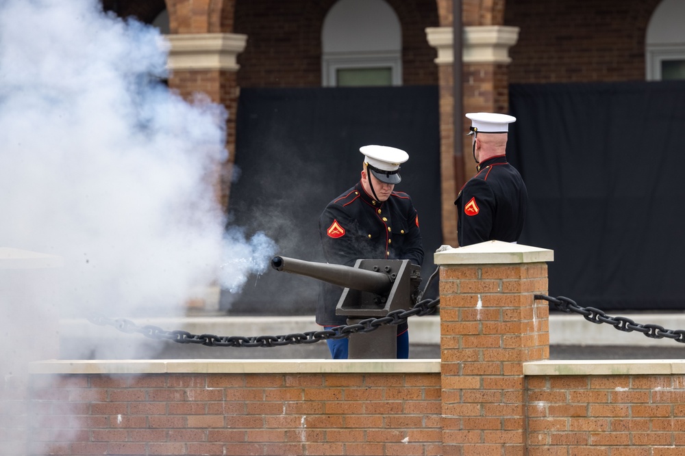 General Pierre Schill visits Marine Barracks Washington