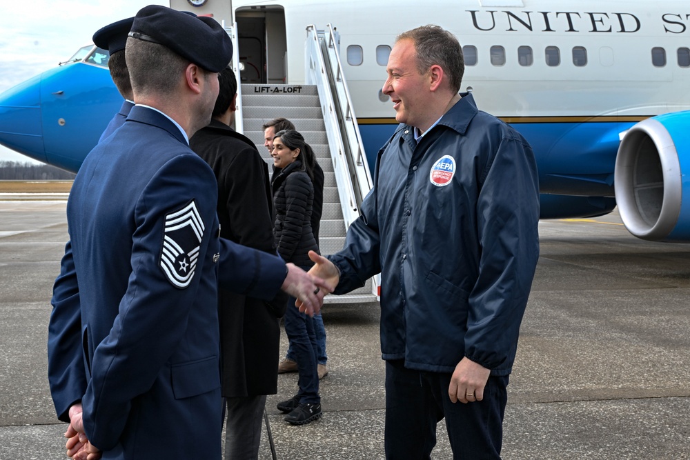 VP Lands at YARS