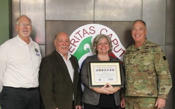 U.S. Army Reserve civilian awarded ESGR Seven Seals award