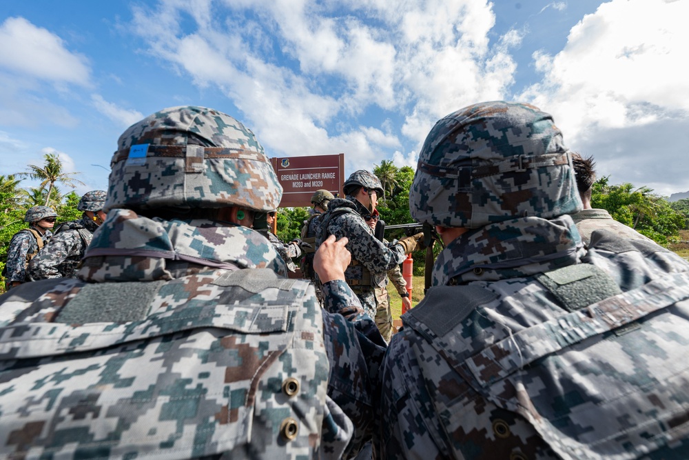 736, 36 SFS trains JASDF during Pacific Defender