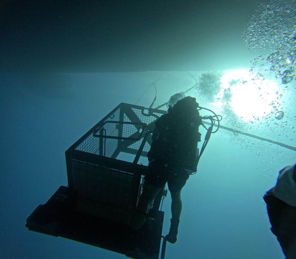 Kwajalein Atoll-7th Engineer Dive Detachment