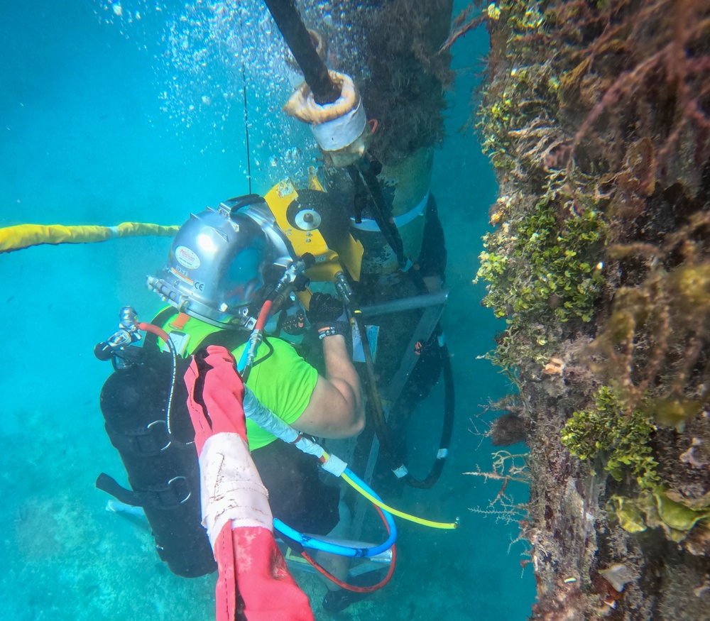 Kwajalein Atoll-7th Engineer Dive Detachment