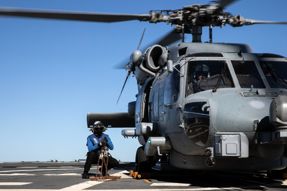 Wayne E. Meyer Conducts Flight Operations