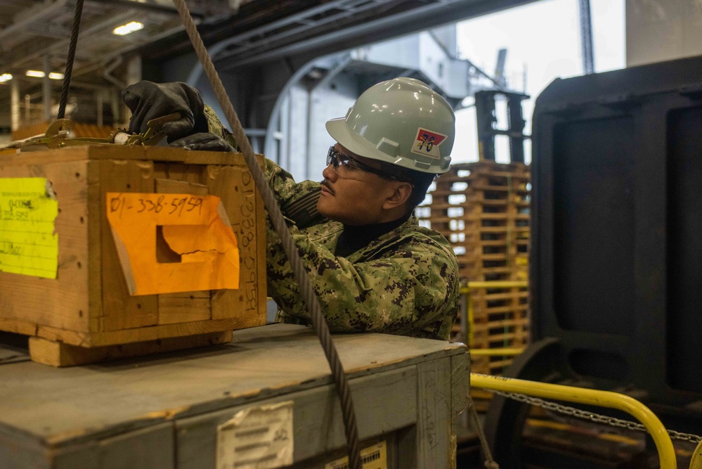 USS Ronald Reagan (CVN 76) prepares for DPIA