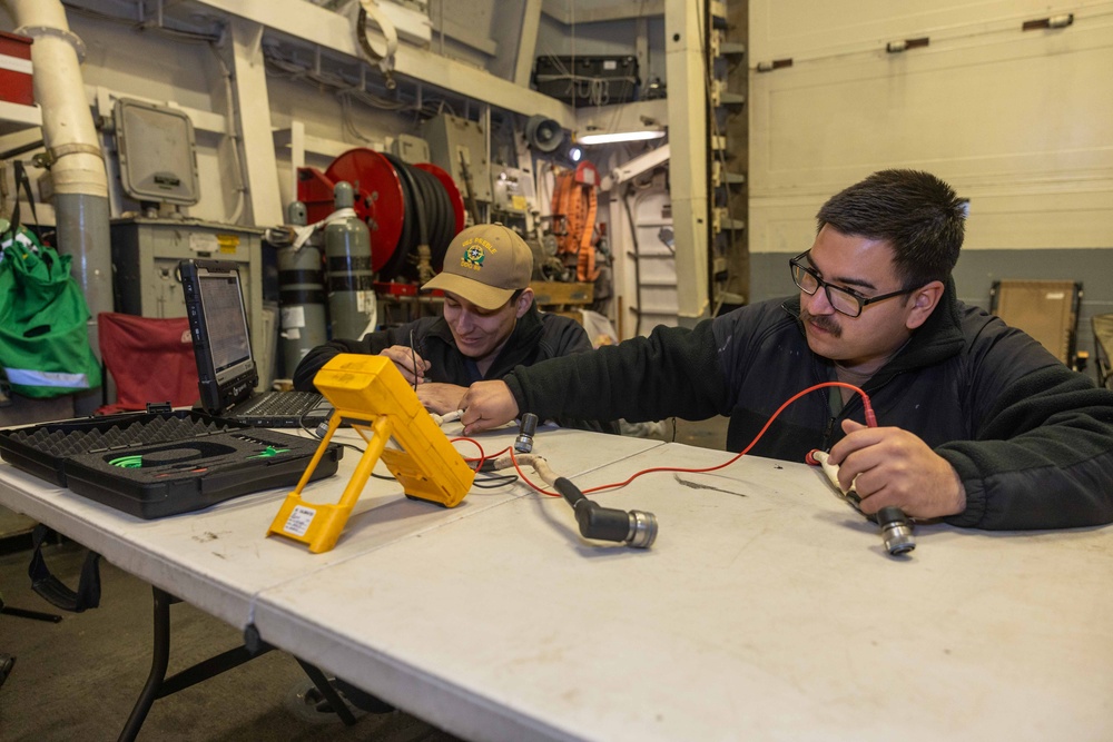 USS Preble (DDG 88) MH-60R Sea Hawk Wiring Maintenance