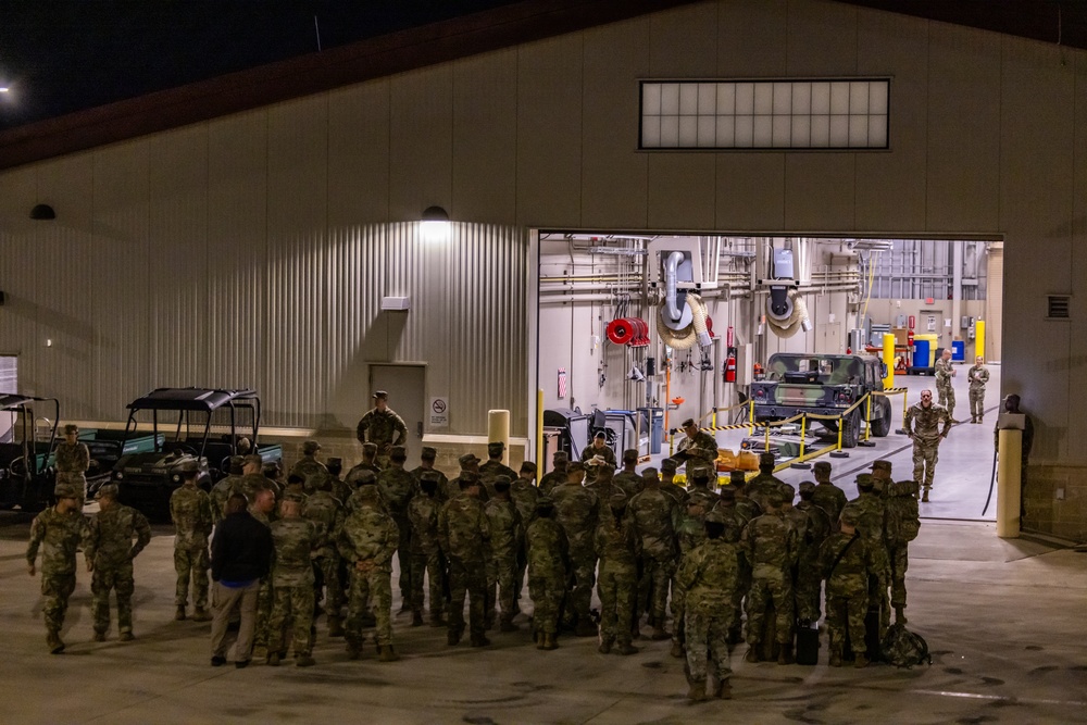 U.S. Army South contingency command post deploys to support migrant holding operations