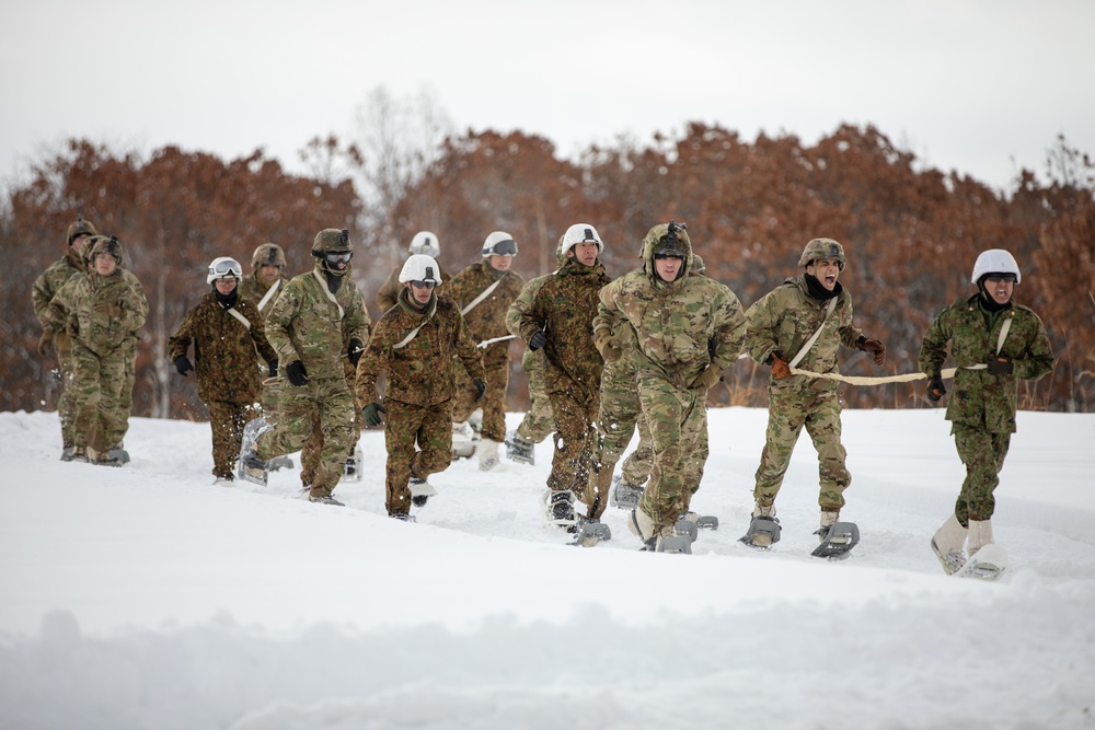 JGSDF Members and 1-5 Infantry Soldiers Participate in a Snowshoe Race at Hokudai-En Training Area