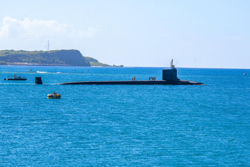 USS Minnesota transits Apra Harbor