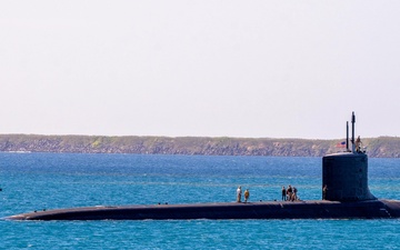 USS Minnesota transits Apra Harbor