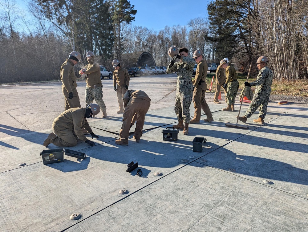 NMCB1 attends Crushed Stone Crater Repair Course