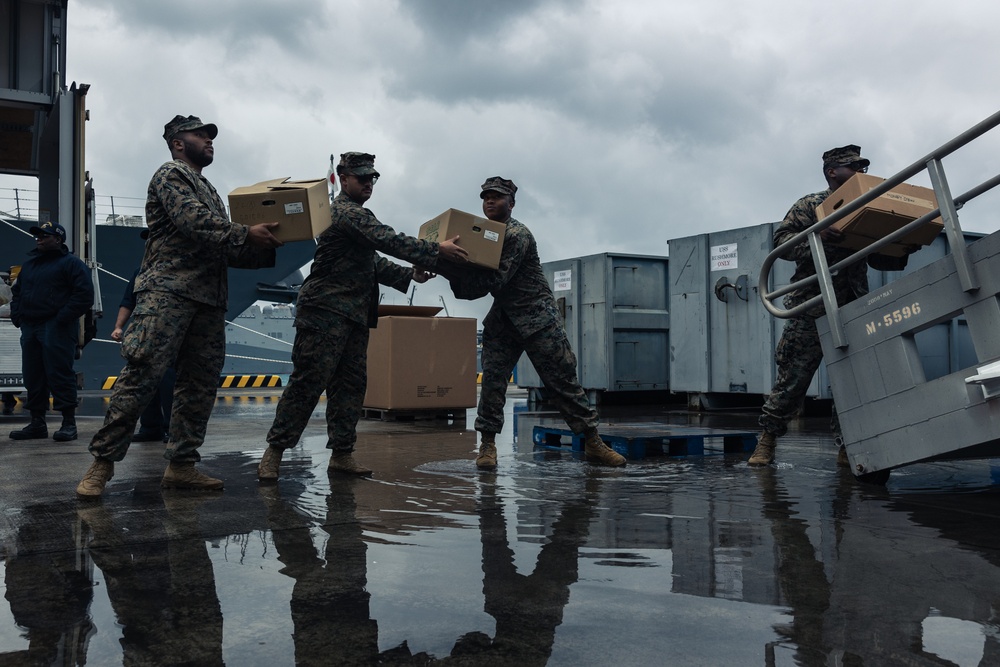 31st MEU conducts resupply operations