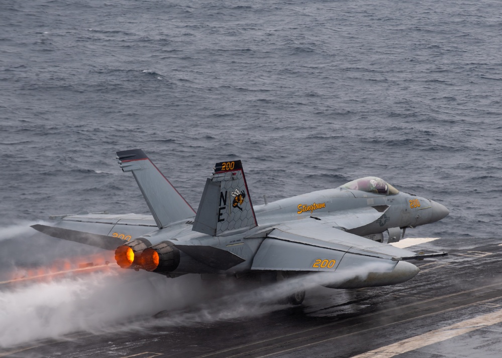 USS Carl Vinson (CVN 70) Conducts Routine Flight Operations in the South China Sea