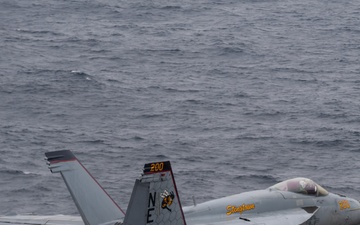 USS Carl Vinson (CVN 70) Conducts Routine Flight Operations in the South China Sea