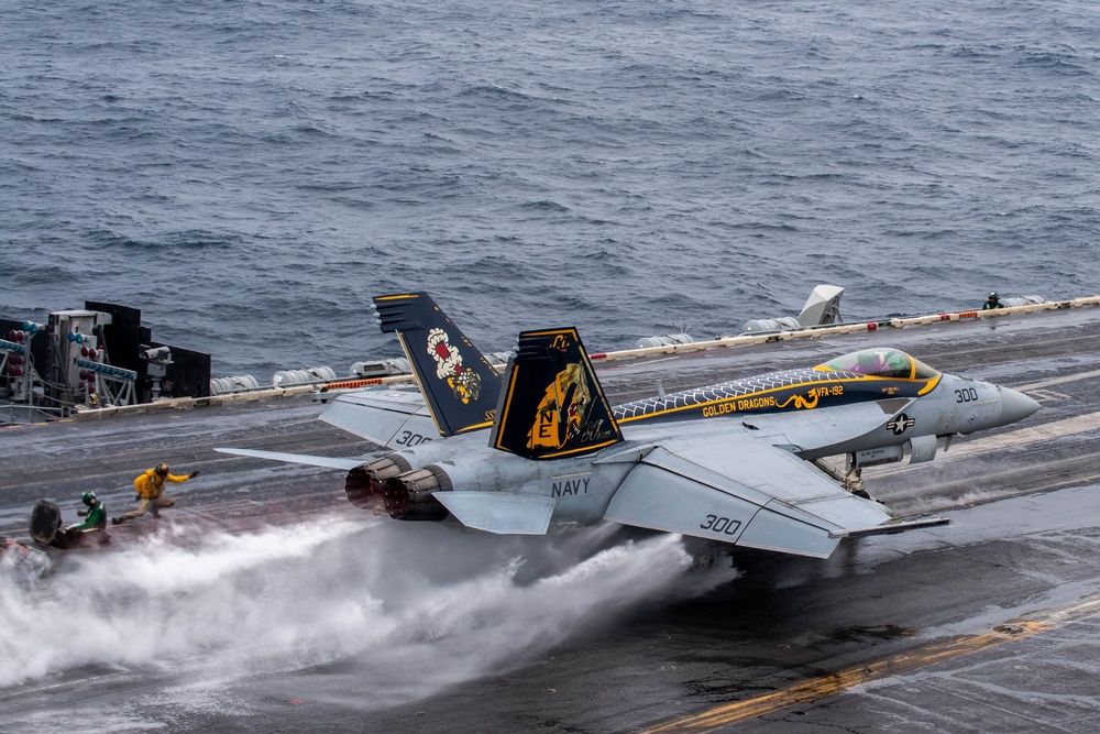 USS Carl Vinson (CVN 70) Conducts Routine Flight Operations in the South China Sea