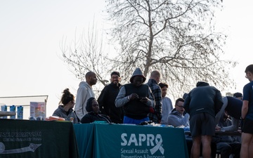 Titans honor 'Four Chaplains' during 5K