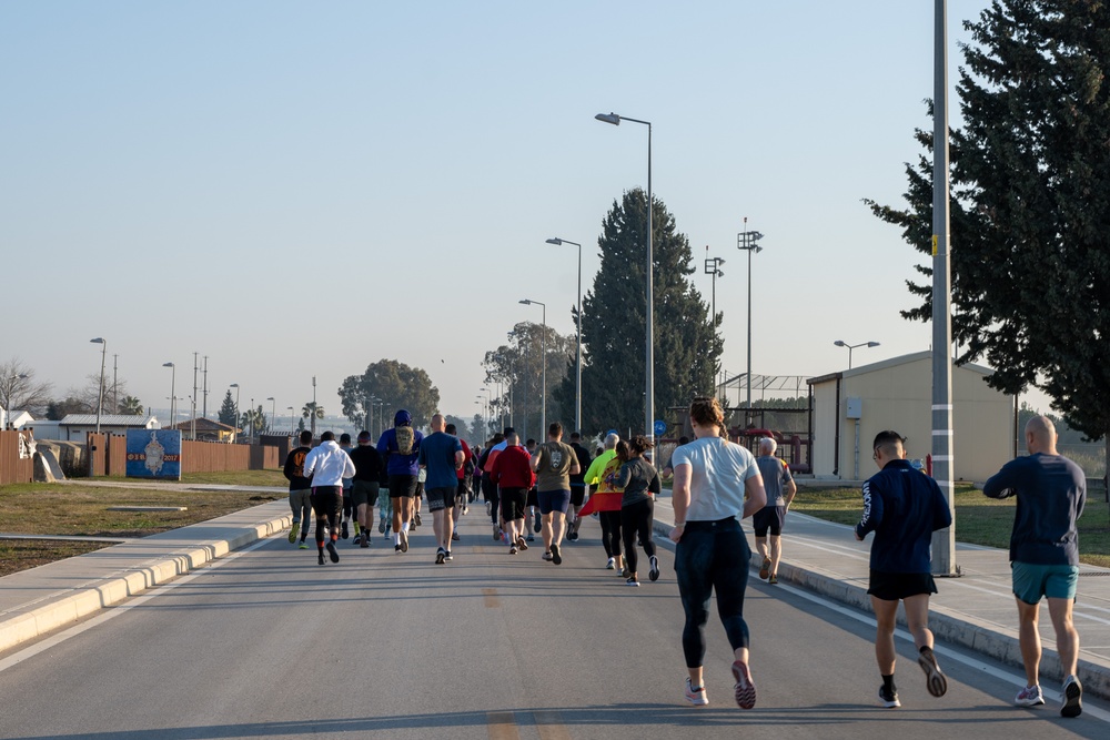 Titans honor 'Four Chaplains' during 5K