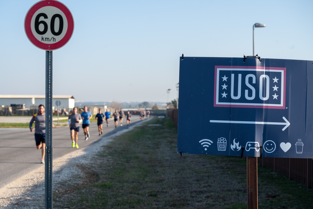 Titans honor 'Four Chaplains' during 5K