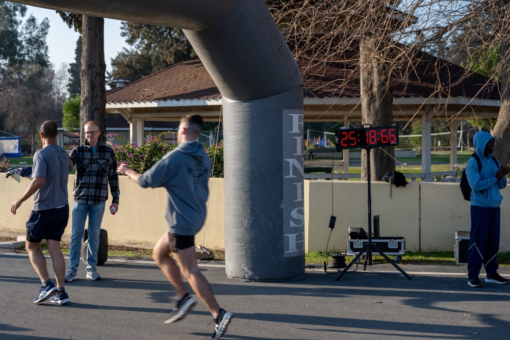 Titans honor 'Four Chaplains' during 5K