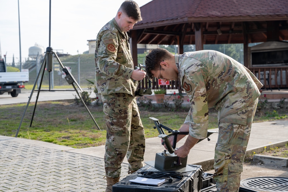 Airmen in Action: 39 OSS sets up tactical weather station