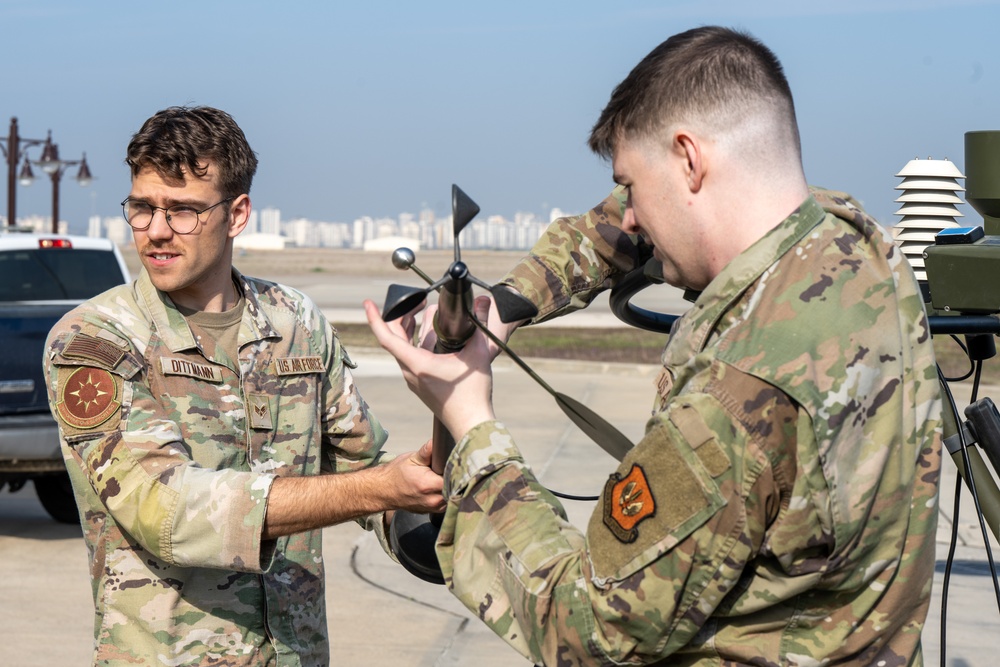 Airmen in Action: 39 OSS sets up tactical weather station