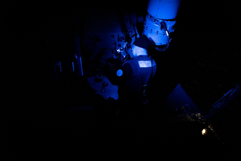 USS Gerald R. Ford (CVN 78) conducts 25mm Gun Shoot