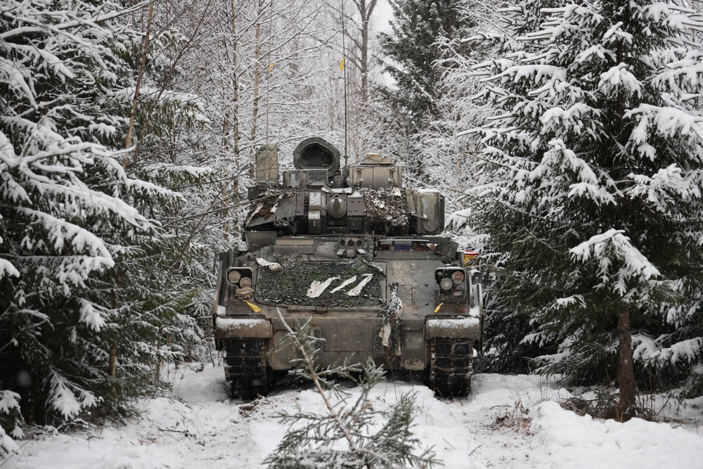 U.S. Forces Participate in Winter Camp