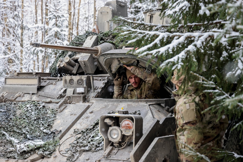 U.S. Forces Participate in Winter Camp