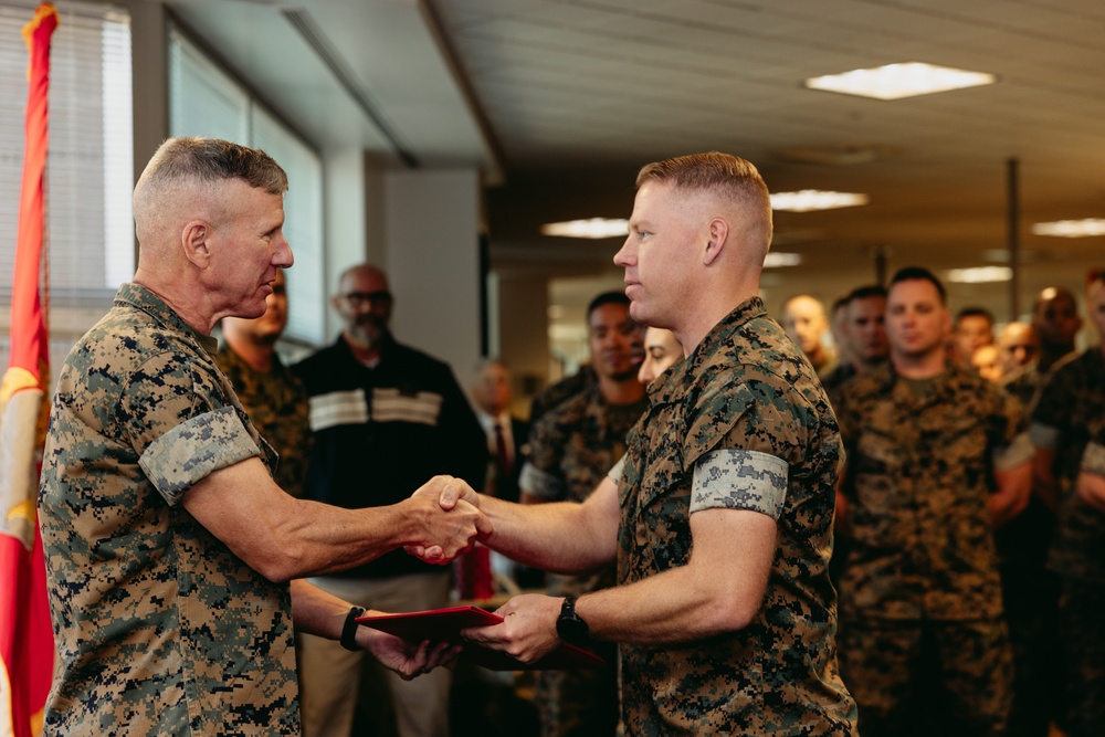 Commandant, Gen. Smith, Recognizes M&amp;RA Marines