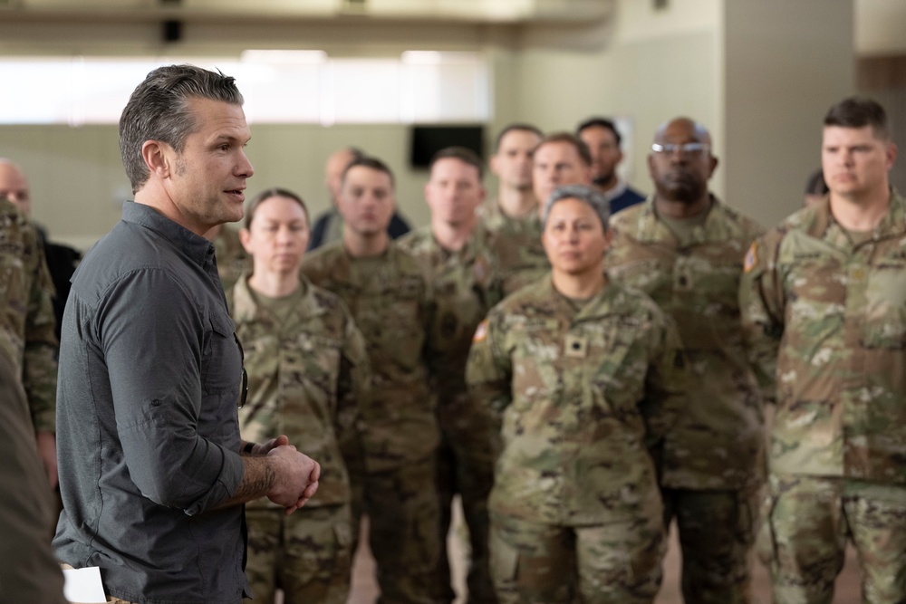 SD Engages with Troops and Border Officials at U.S.-Mexico Border