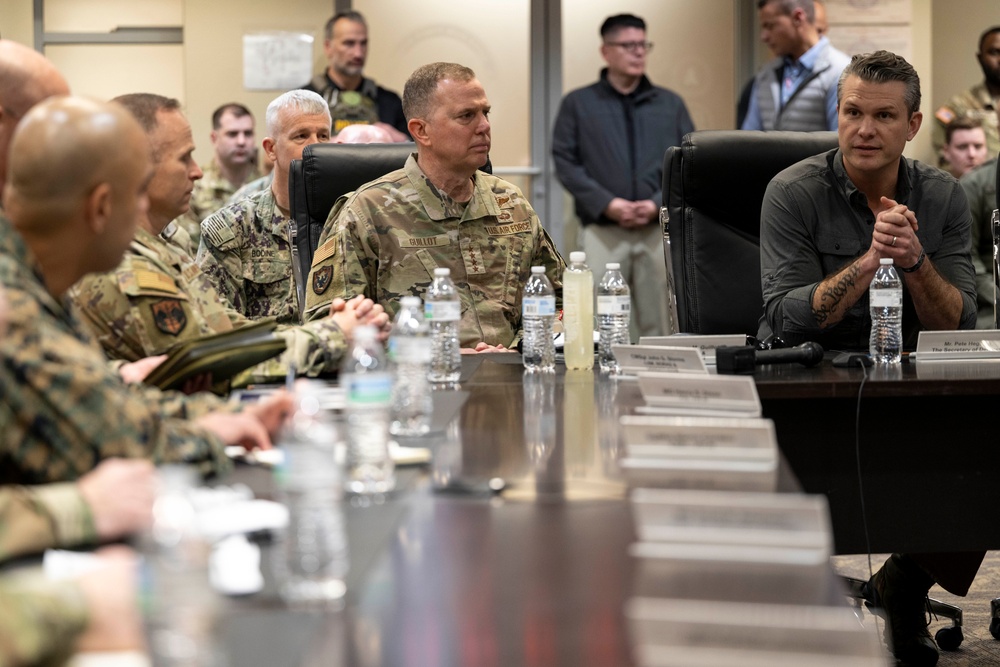 SD Engages with Troops and Border Officials at U.S.-Mexico Border