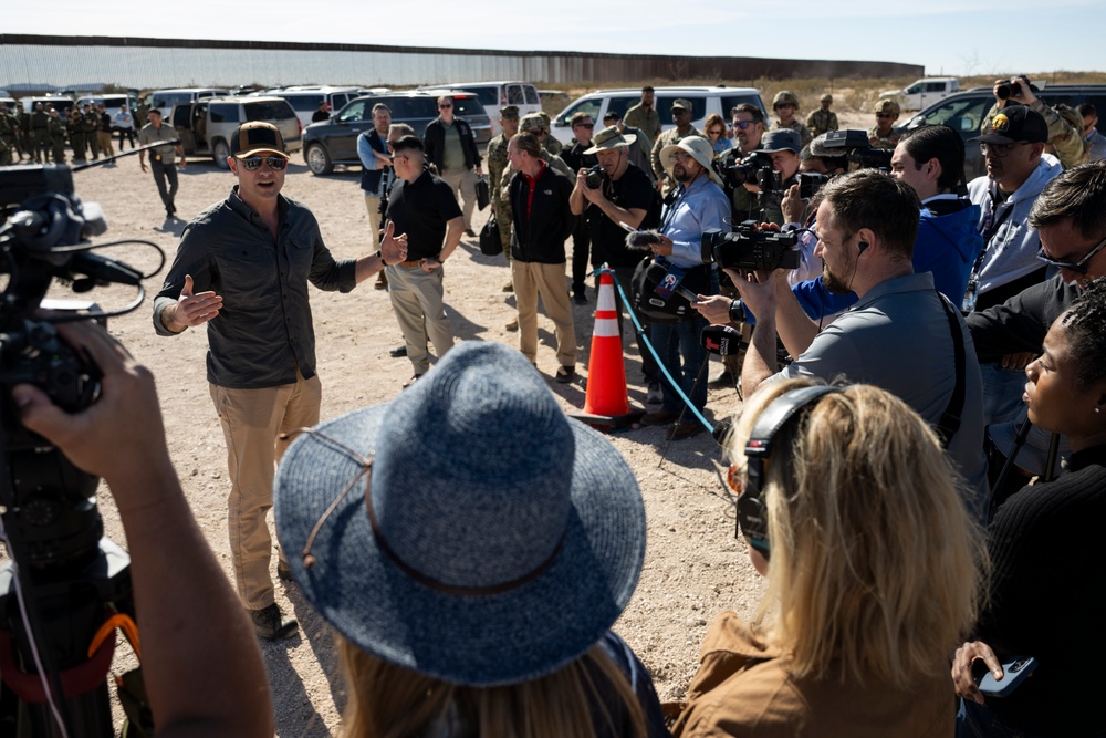 SD Engages with Troops and Border Officials at U.S.-Mexico Border