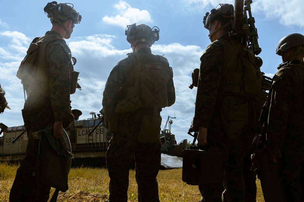 31st MEU Conducts Combat Service Support Area Operations