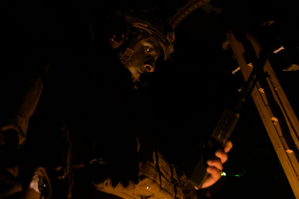 31st MEU Conducts Combat Service Support Area Operations