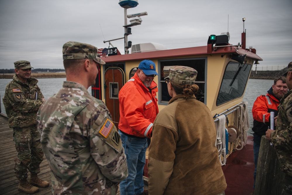 U.S. Army Corps of Engineers leadership visits Potomac River Aviation Incident site