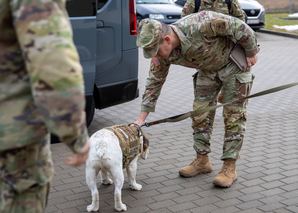 Sgt. Maj. of the Army Michael R. Weimer visits regionally aligned forces in Poland