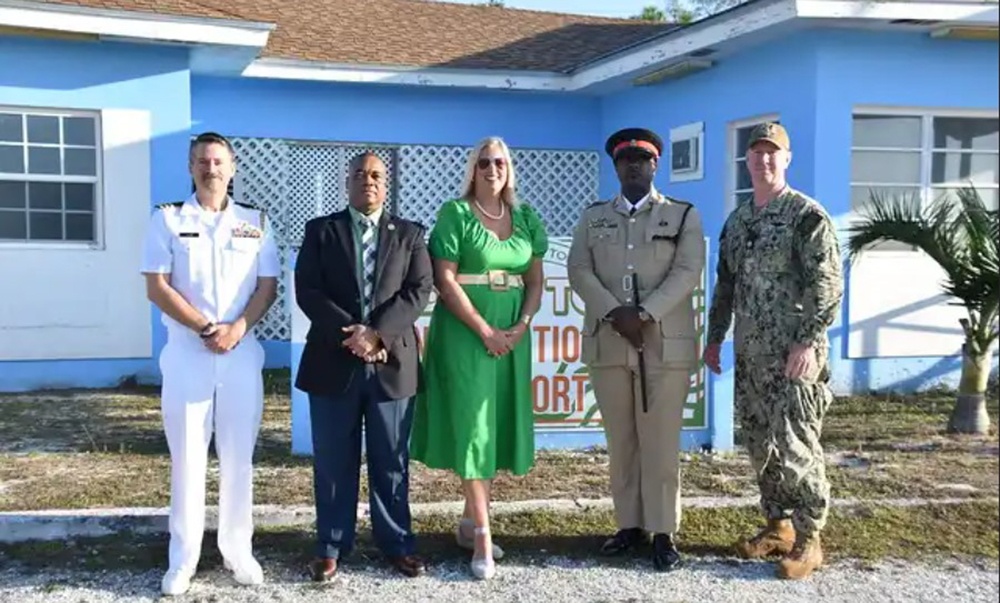 NUWC Division Newport’s AUTEC, US government donate $50,000 in school supplies to Andros Island