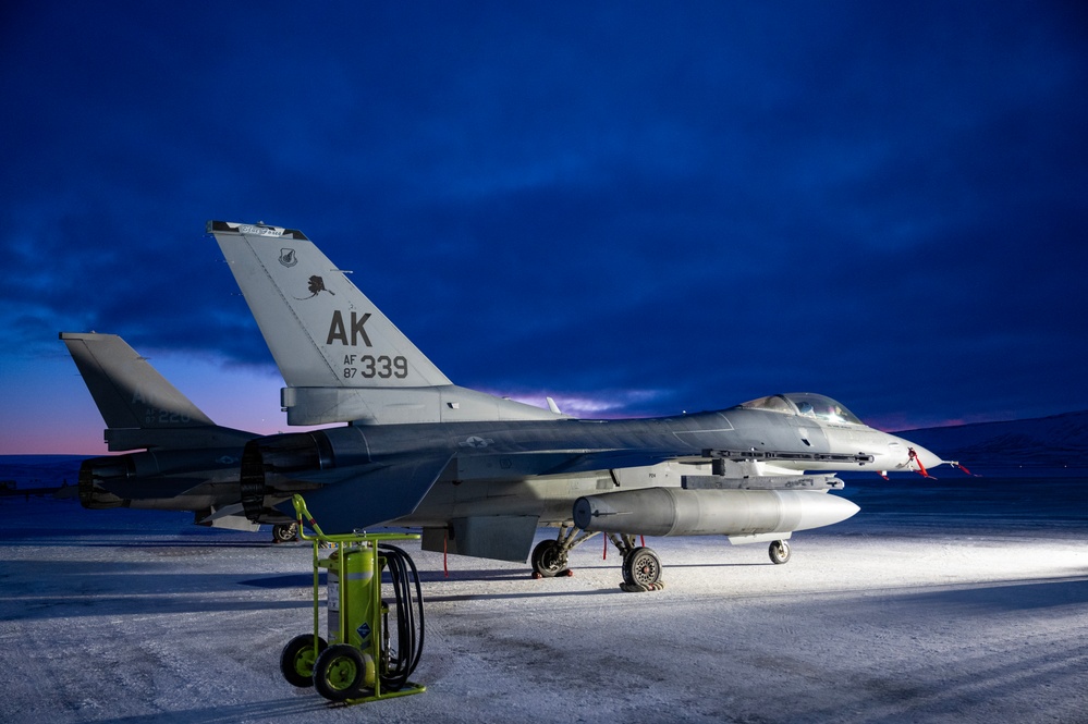 18th EFGS ready F-16s for Operation NOBLE DEFENDER