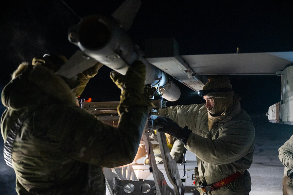 18th EFGS load munitions during Operation NOBLE DEFENDER