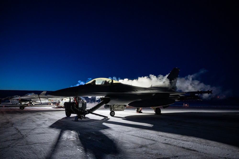 18th EFGS load munitions during Operation NOBLE DEFENDER